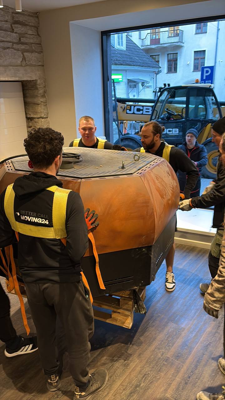 Moving24 meeskond toob sisse 500 kg vaskahju