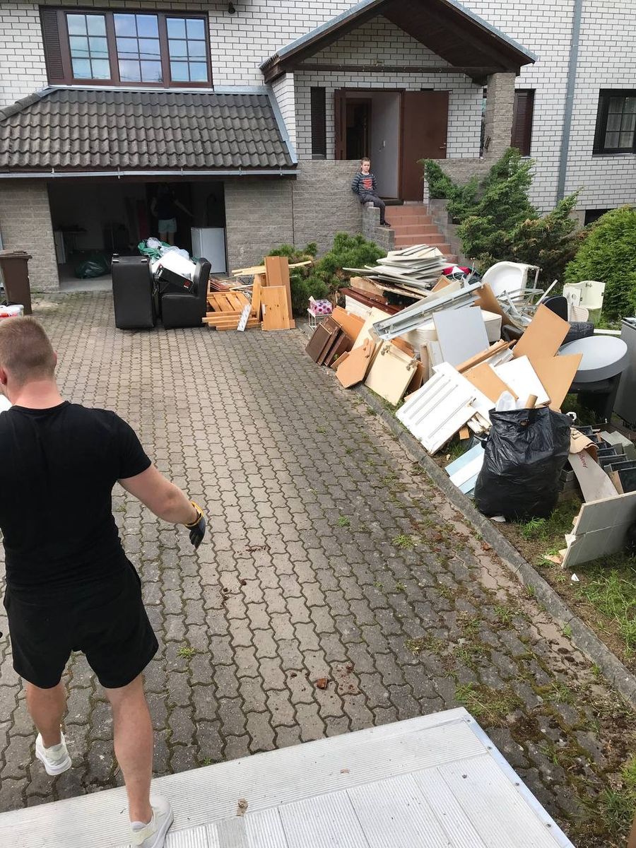 Vana mööbli ja koli äravedu maja eest